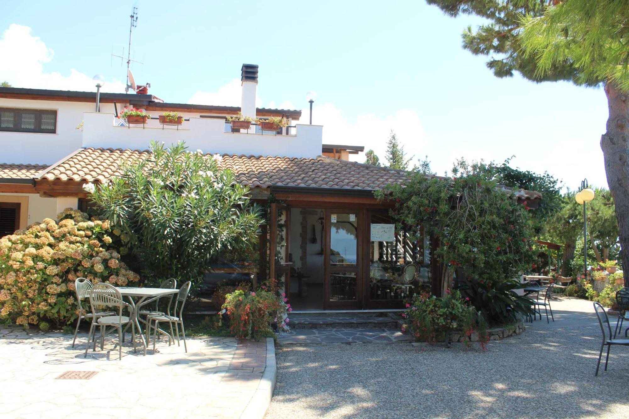 Villa Incanto B&B Caprioli Exterior foto